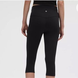Lululemon Black Align 17” Crop Highrise Leggins